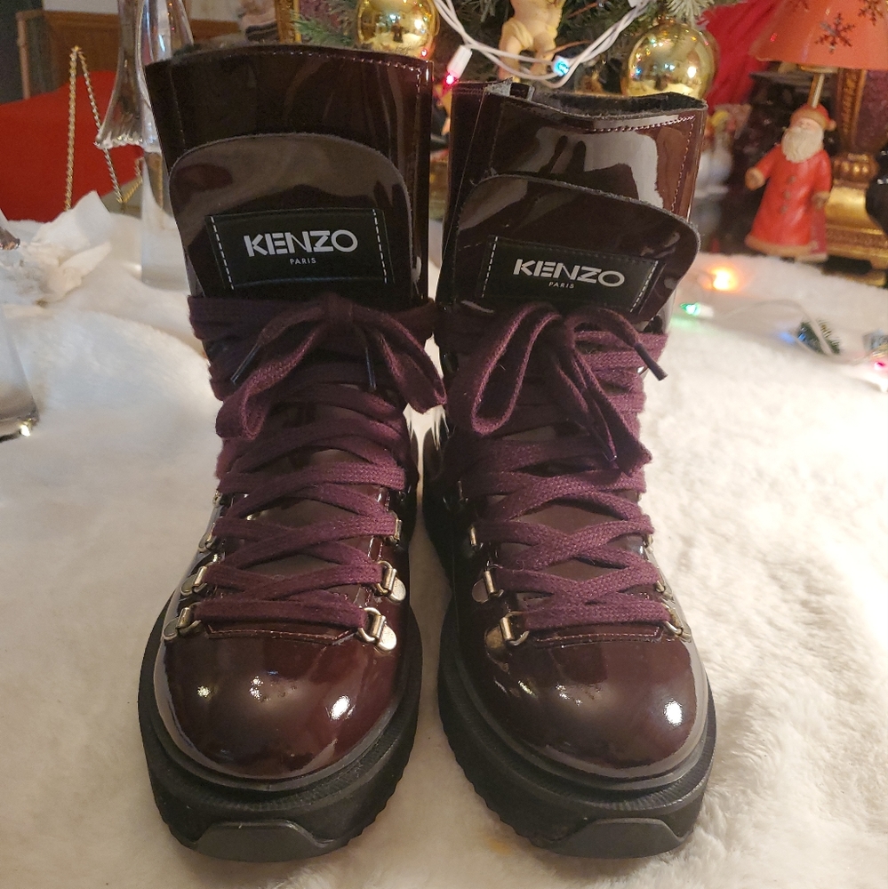 KENZO DARK RED PATENT LEATHER ALASKA NOOTS SIZE 37 . IN EXCELLENT CONDITION.